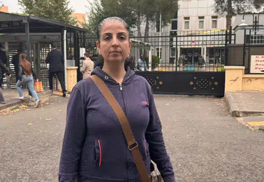 Diyarbakırda kendilerini polis olarak tanıtan dolandırıcılar 1,2 kilo altını çaldı