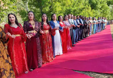 Şırnak Uzungeçit düğünleri artık yollarda değil özel alanda yapılıyor