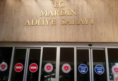 Miras uğruna babasının aracına bomba yerleştiren oğula hapis cezası