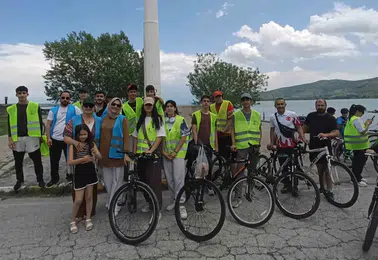 Tatvan sahilinde bağımlılığa karşı pedal çevirdiler