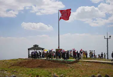 Şehit ailelerinden Cudi Dağı'nda kardeşlik ve huzur mesajı
