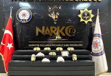 Van'da uyuşturucu operasyonu 10 kilo metamfetamin yakalandı