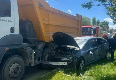 Muş Sanayi Kavşağı’nda trafik kazası Bir kişi hastaneye kaldırıldı