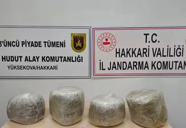 Yüksekova sınırında yakalanan şüpheliden yüklü miktarda uyuşturucu çıktı