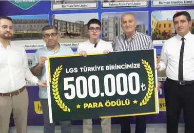 Batmanlı LGS şampiyonuna kurs merkezinden 500 bin liralık ödül