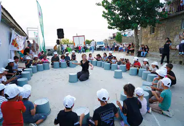 Diyarbakırlı çocuklar kendi mahallelerinde müzik şöleni hazırlıyor