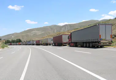 Esendere Gümrük Kapısında TIR Kuyruğu 12 Kilometreyi Buldu