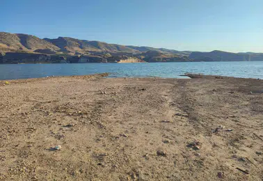 Batman Hasankeyf'te baraj gölü kıyısında bir kadının cansız bedeni bulundu