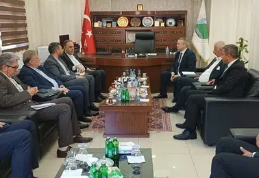 İran Büyükelçisi Hakkari sınır ticareti için harekete geçti