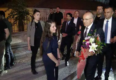Gercüş ilçesine kazandırılan yeni sosyal alanların açılışını Bakan Şimşek yaptı