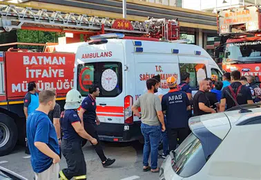Batman'daki yangında Bakan Şimşek'in yeğeni Emine Yağni can verdi