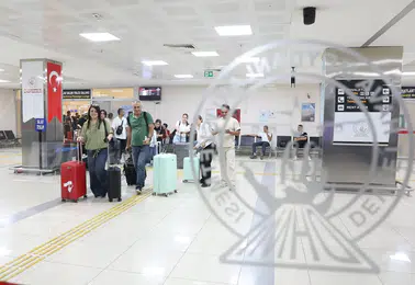 İlk Tahran-Van seferi tamamlandı, 80 İranlı turist kente geldi