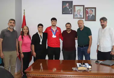 Elazığlı sporcu Ali Asaf Çiçek Avrupa ikincisi olarak gümüş madalya kazandı