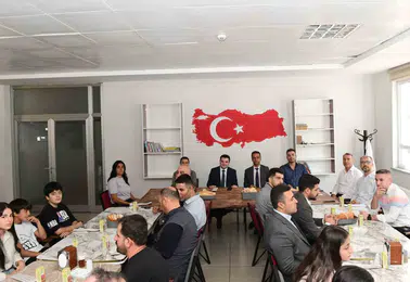 Çataklı başarılı öğrenciler ödüllerine kavuştu