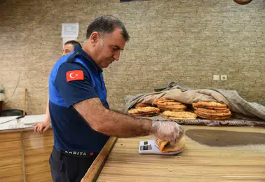 Siverek fırın denetimlerinde kurallara uymayan beş işletmeye ceza kesildi