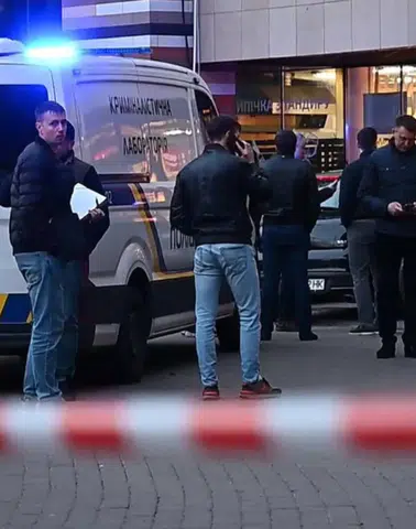 Kiev’de kanlı saldırı: Sokakta ve markette ateş açtı