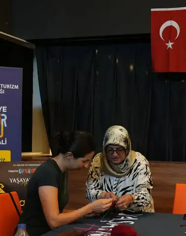 Van Kültür Yolu Festivali coşkulu bir başlangıçla kapılarını açtı
