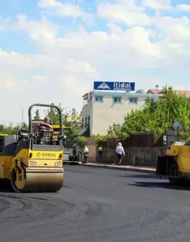 Bağcılar Mahallesinde Asfalt Çalışmalarıyla Ulaşım Rahatlıyor