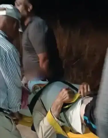 Eruh ilçesinde beş metrelik duvardan düşen yaşlı adam hastanelik oldu