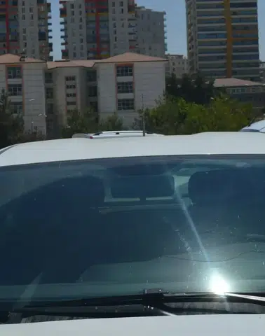 Uzmandan ailelere kritik uyarı: Çocukları araçta bir dakika bile yalnız bırakmayın