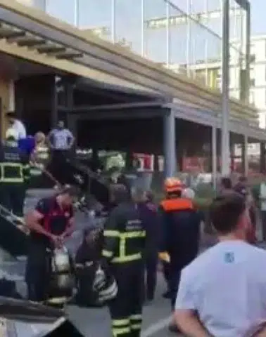 Batman’da spor salonunda yangın: Yaklaşık 30 kişi mahsur kaldı