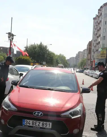 Diyarbakır polisi 7 ayda yüzlerce ruhsatsız silahı sokaklardan topladı