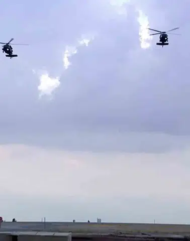 Şanlıurfa semalarında helikopterlerle Harmandalı ve Zeybek gösterisi