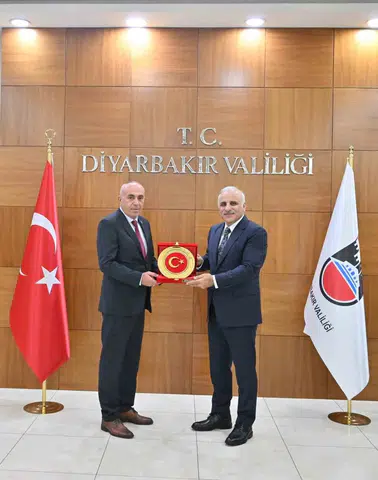 EMŞAV heyeti Diyarbakır Valisi ve Emniyet Müdürü ile görüştü