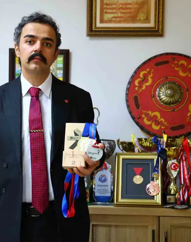 Milli atlı okçu Veysel Batuhan Bay İspanya’da Avrupa şampiyonu oldu