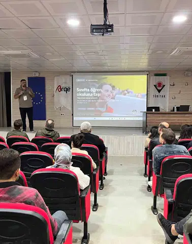 Dicleli öğretmenler teknoloji projeleri için özel eğitim aldı