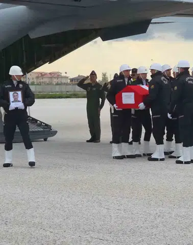 Çorlu şehidi Emrah Koç son yolculuğuna uğurlanmak üzere Van'a getirildi
