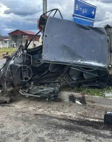 Bingöl’de kırmızı ışık ihlali faciaya yol açtı
