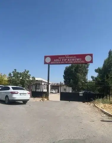 Şanlıurfa Mezarlığında 21 Cenin Bulundu