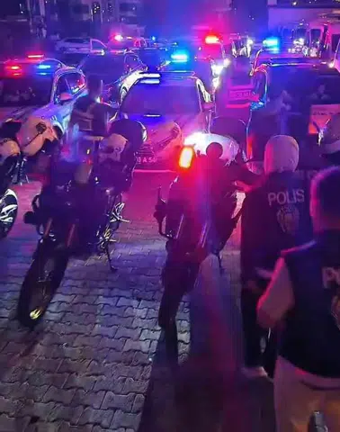 Şanlıurfa polisinden bayram öncesi geniş çaplı asayiş operasyonu