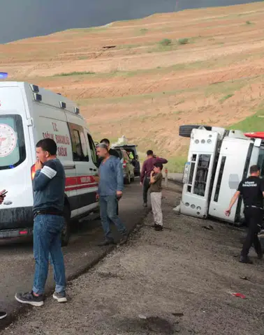Cizre halkı ölüm rampasına karşı yolu kapattı