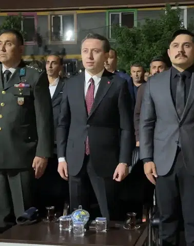 Yüksekova halkı 15 Temmuz demokrasi zaferini törenlerle andı