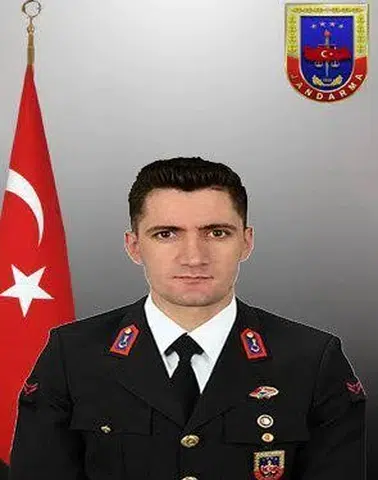 Şanlıurfa'da genç uzman çavuş halı saha maçında yaşamını yitirdi