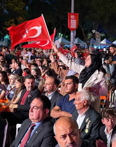 Diyarbakır 15 Temmuz şehitlerini anma programına ev sahipliği yaptı