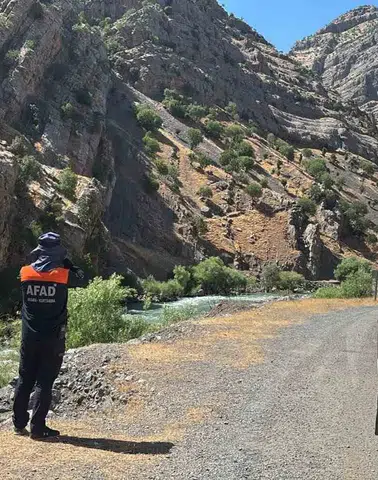 Habur Çayında kaybolan Erkan Sak yedi gündür her yerde aranıyor