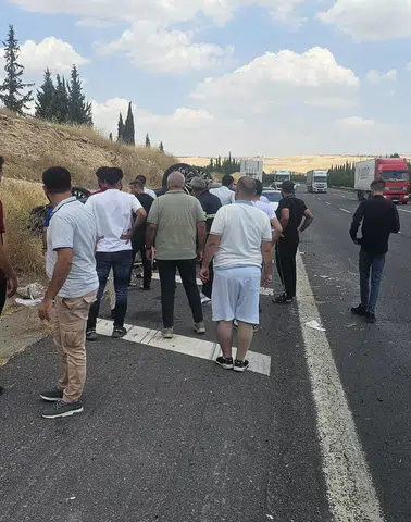 Şanlıurfa'da kontrolden çıkan cip şarampole yuvarlandı