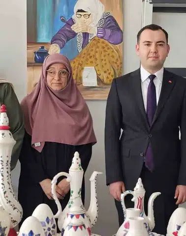 Muşlu kadınlar çini ve seramik üretimiyle kendi işlerini kurdu