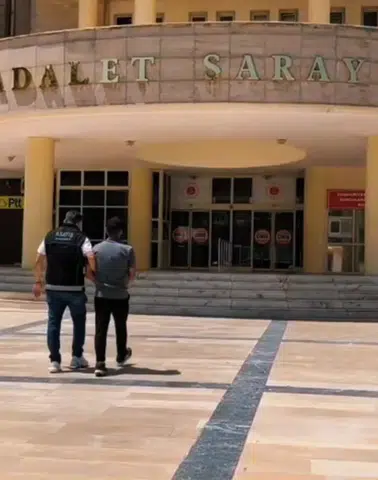 Şanlıurfa emniyetinden aranan şahıslara yönelik başarılı operasyon