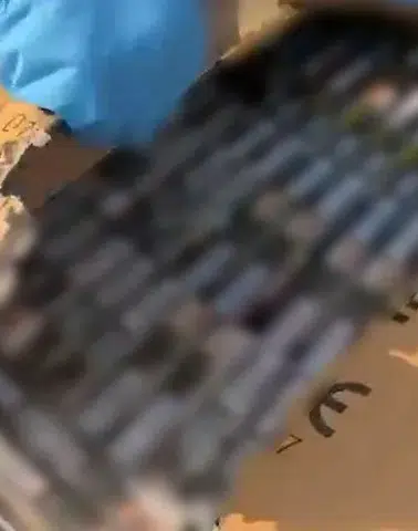 Batman yolunda durdurulan araçtan binlerce paket kaçak sigara çıktı