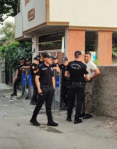 Batman’da annesini bıçaklayarak öldürdüğü öne sürülen oğul tutuklandı