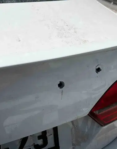 Şanlıurfa'da seyir halindeki araca silahlı saldırı düzenlendi