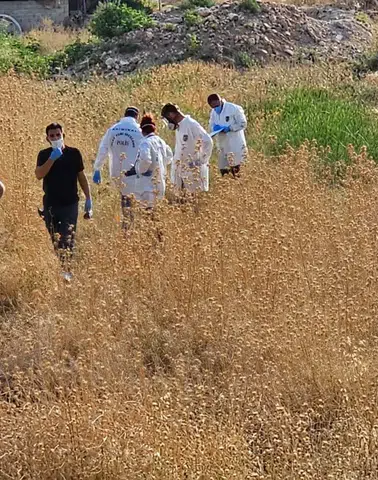 Yenice Mahallesi sınırları içindeki bir tarlada cansız erkek bedeni bulundu