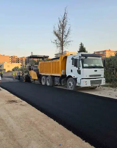 Kızıltepe Yenikent Mahallesi yolları yenileniyor