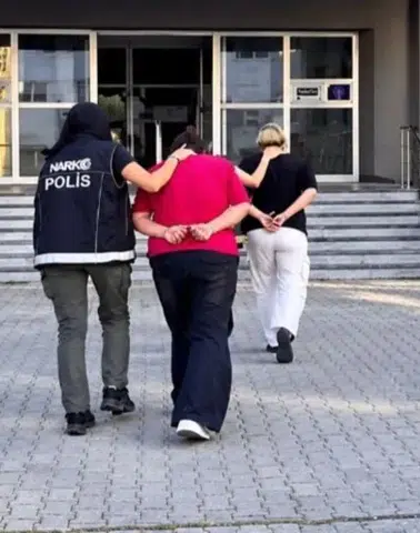 Yuttukları kapsüllerle yakalanan 3 İranlı cezaevine gönderildi
