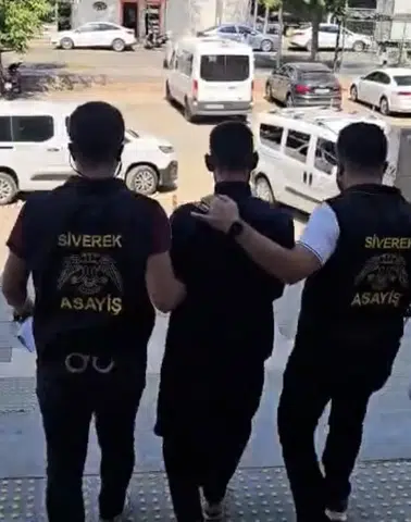 Siverek polisi cinayet hükümlüsünü saklandığı adreste kıskıvrak yakaladı