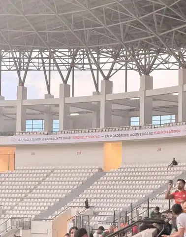 Amedspor ve Erzurumspor maçında dikkat çeken kardeşlik mesajı